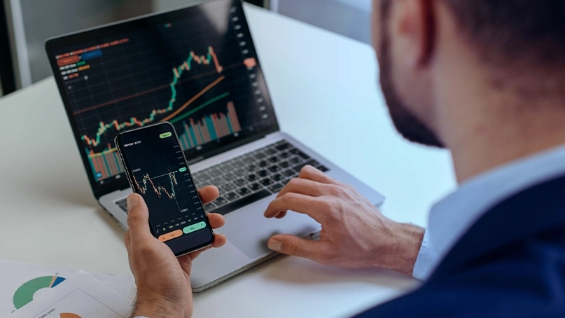 FinaryivaPro KI-Handelsdashboard